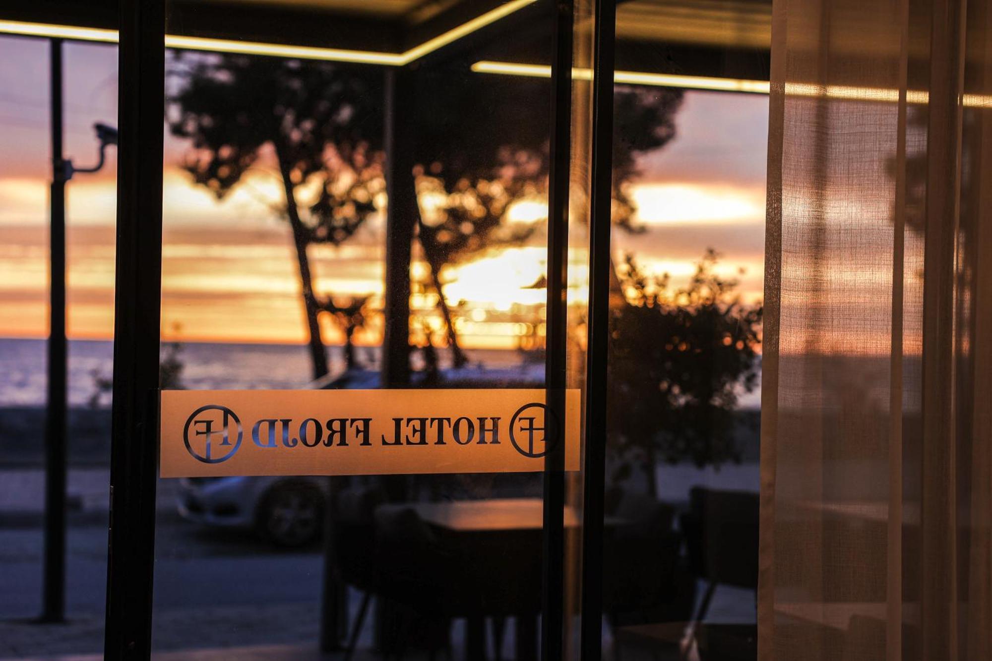 Frojd Kune & Hotel Shëngjin
