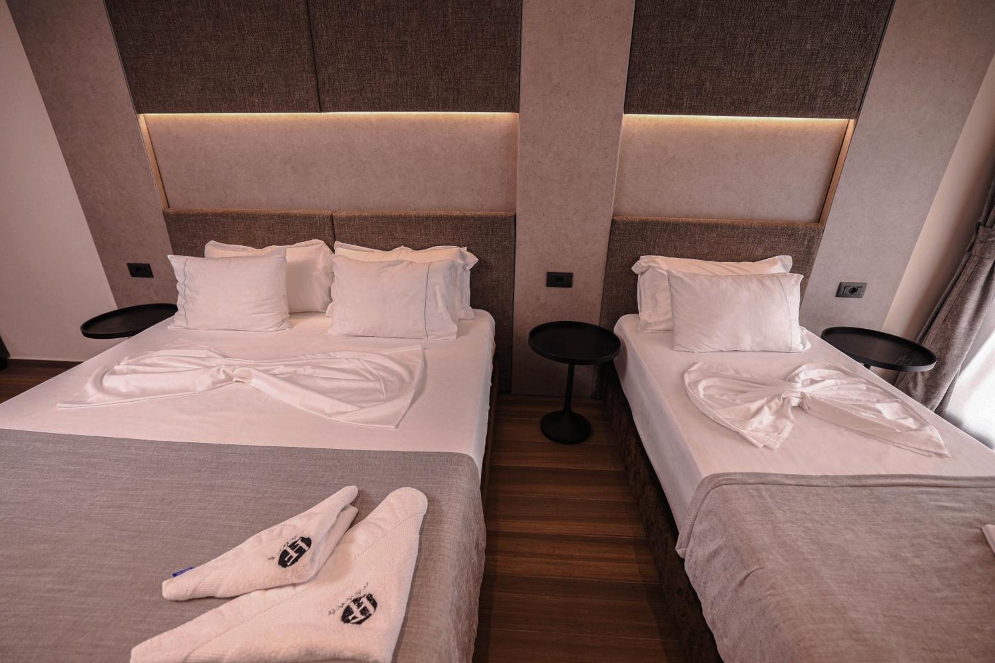 Hotel Frojd Kune & 5*